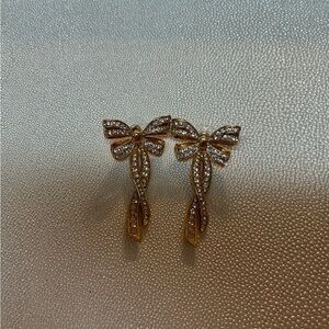 Elegant Gold Bow Earrings